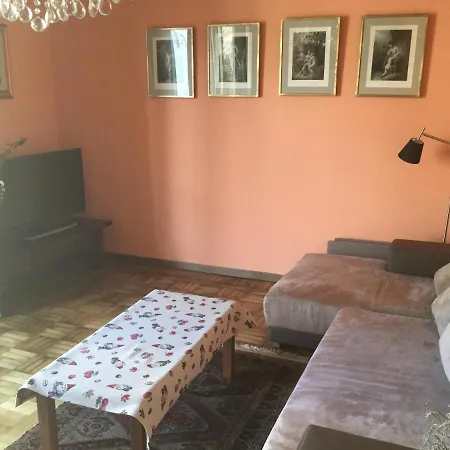 Le Stanze Della Funicolare